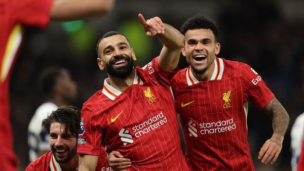 Mohamed Salah completa o seu décimo double-double numa só temporada Mohamed Salah completa o seu décimo double-double numa só temporada